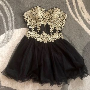 Blondie Nites Dress✨